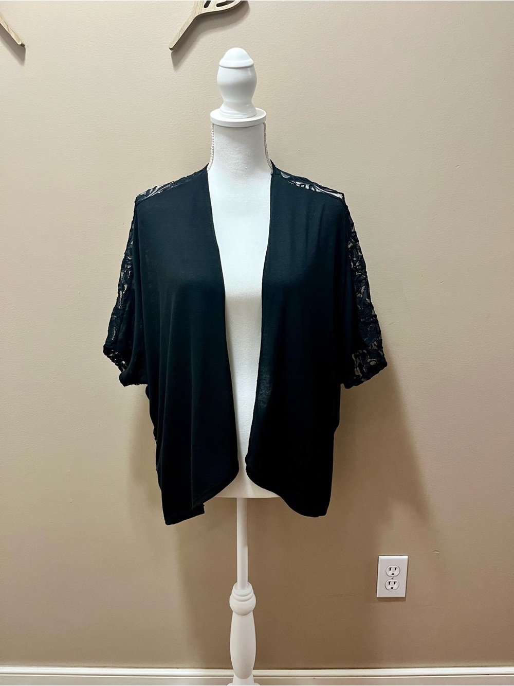 Deb Lace Back Black Caftan Kimono Size Large/XL